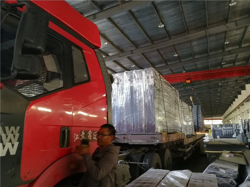 2019.10.15湖北宜昌公交站臺、候車亭發貨
